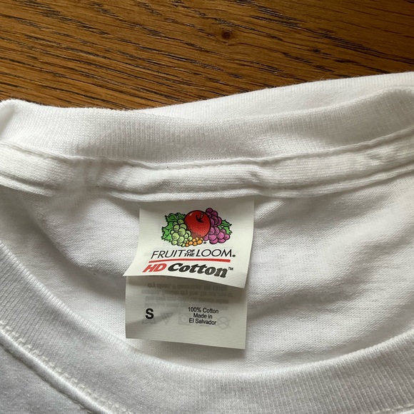 Fruit of the loom Vintage GUCCI Shirt . Small. New - Picture 3 of 3